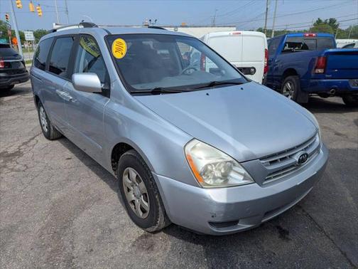 2010 Kia Sedona LX