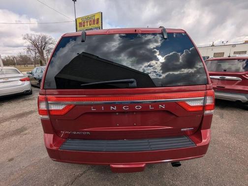 2016 Lincoln Navigator Select