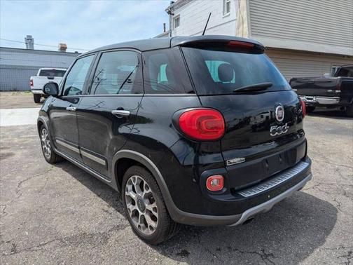 Nero 2014 FIAT 500L Trekking