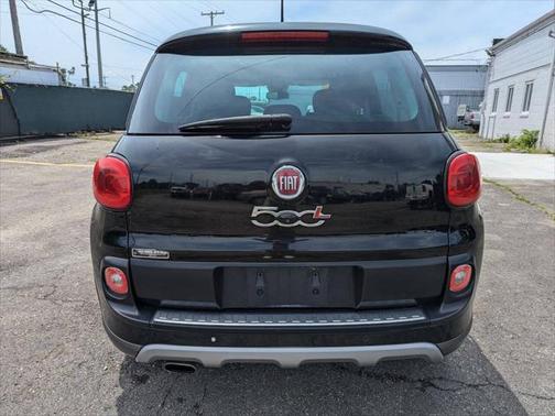 Nero 2014 FIAT 500L Trekking