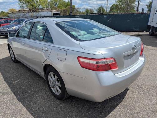 Classic Silver Metallic 2009 Toyota Camry LE