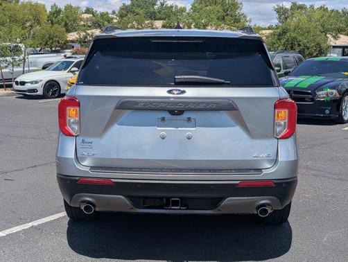 Iconic Silver Metallic 2023 Ford Explorer XLT