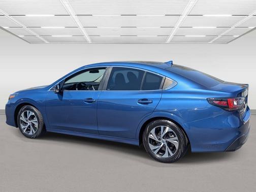 2022 Subaru Legacy Premium