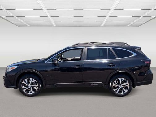Crystal Black Silica 2021 Subaru Outback Limited