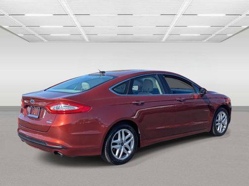 Ruby Red Metallic Tinted Clearcoat 2014 Ford Fusion SE