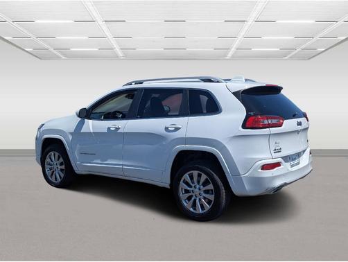 2017 Jeep Cherokee Overland