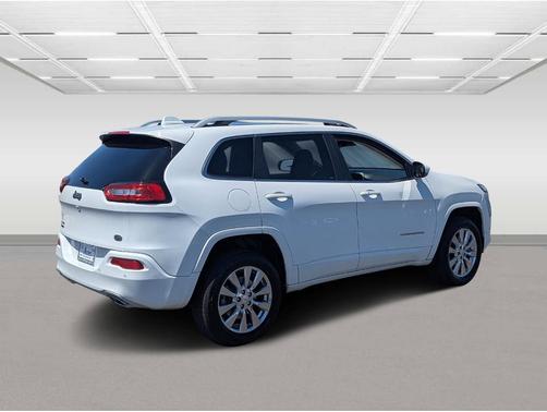 2017 Jeep Cherokee Overland