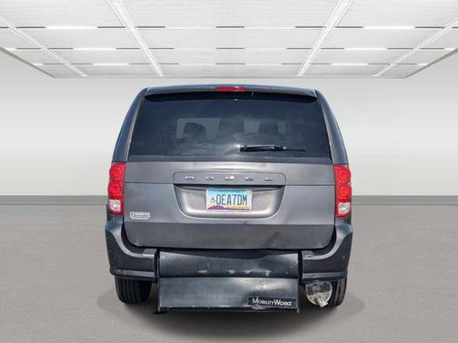 Granite Crystal Metallic Clearcoat 2016 Dodge Grand Caravan AVP/SE