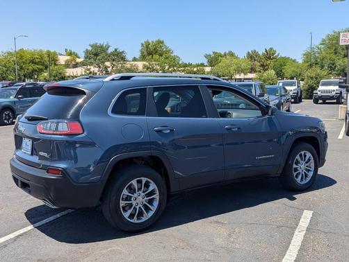 2021 Jeep Cherokee Latitude Lux
