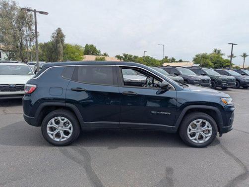 Fathom Blue Pearlcoat 2024 Jeep Compass Sport