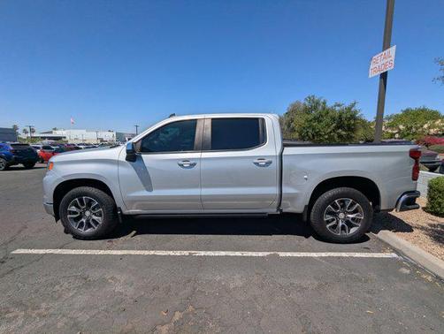 Silver Ice Metallic 2022 Chevrolet Silverado 1500 LT
