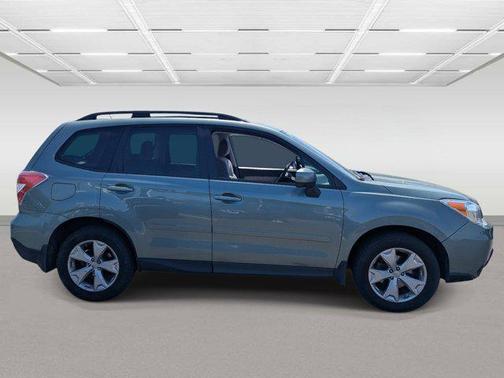 Jasmine Green Metallic 2015 Subaru Forester 2.5i Premium