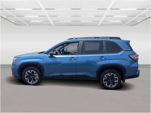 2025 Subaru Forester Base