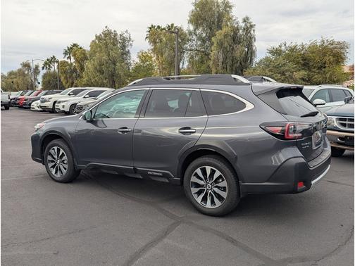 2023 Subaru Outback Touring