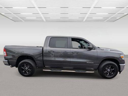 Granite Crystal Metallic Clearcoat 2022 RAM 1500 Big Horn/Lone Star