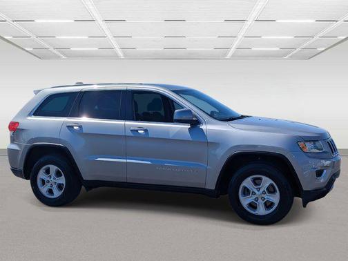Billet Silver Metallic Clearcoat 2015 Jeep Grand Cherokee Laredo