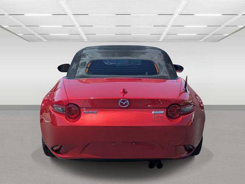 Soul Red Metallic 2016 Mazda MX-5 Miata Grand Touring