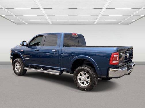Patriot Blue Pearlcoat 2022 RAM 2500 Laramie Crew Cab 4x4 6'4' Box