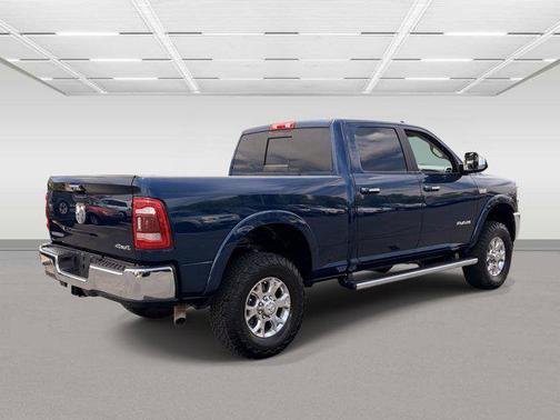 Patriot Blue Pearlcoat 2022 RAM 2500 Laramie Crew Cab 4x4 6'4' Box