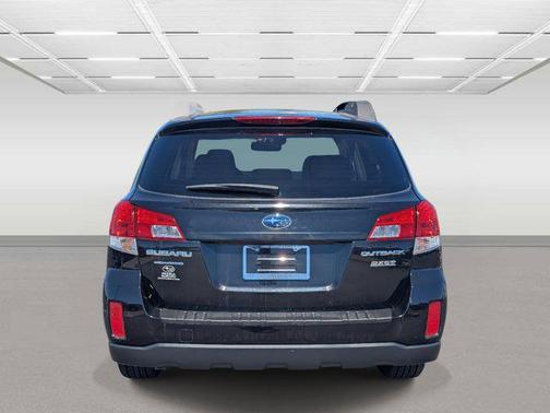 Crystal Black Silica 2013 Subaru Outback 2.5i Premium