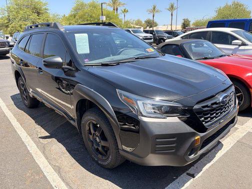 Crystal Black Silica 2023 Subaru Outback Wilderness