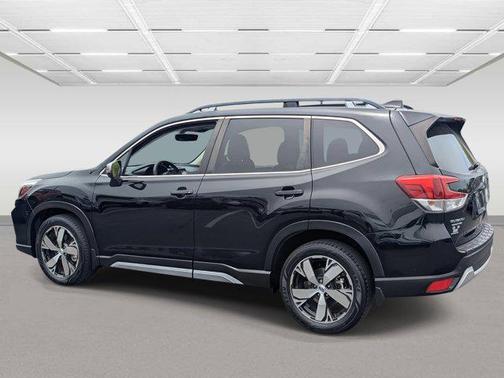 Crystal Black Silica 2021 Subaru Forester Touring