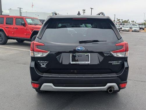 Crystal Black Silica 2021 Subaru Forester Touring