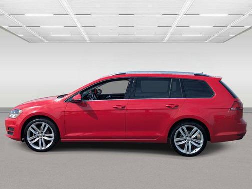 2017 Volkswagen Golf SportWagen 