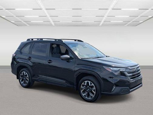 Crystal Black Silica 2025 Subaru Forester Premium