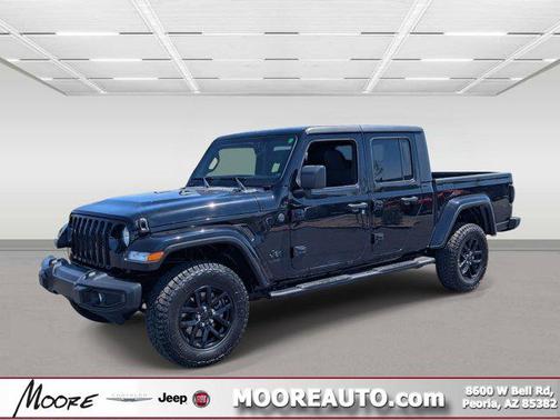 Black Clearcoat 2022 Jeep Gladiator Altitude 4x4