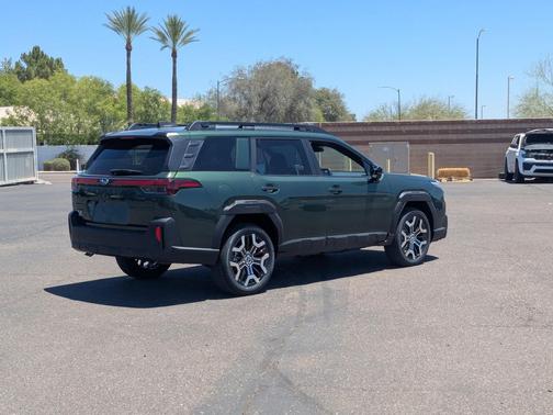 Deep Emerald Green Pearl 2026 Subaru Outback Touring XT