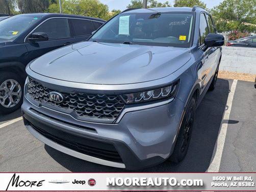 Everlasting Silver 2021 Kia Sorento S