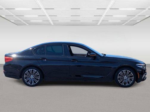 Black 2017 BMW 540 540i
