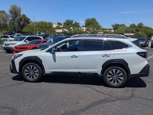Crystal White Pearl 2024 Subaru Outback Touring XT