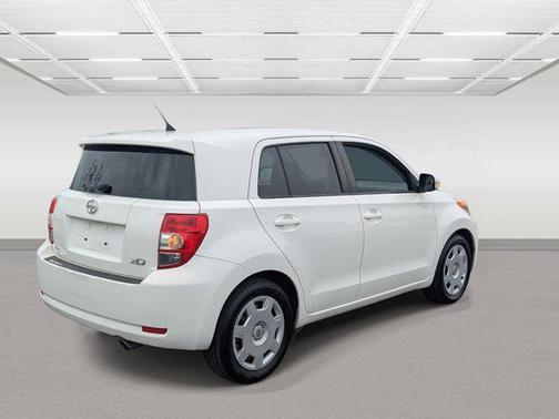 Super White 2012 Scion xD 5dr HB Auto