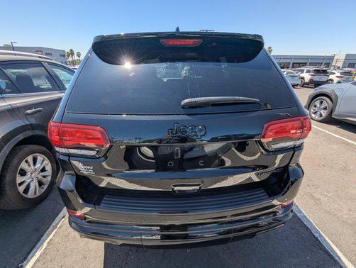 Diamond Black Crystal Pearlcoat 2021 Jeep Grand Cherokee Limited X