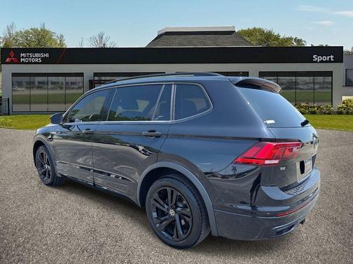 2023 Volkswagen Tiguan 2.0T SE R-Line Black