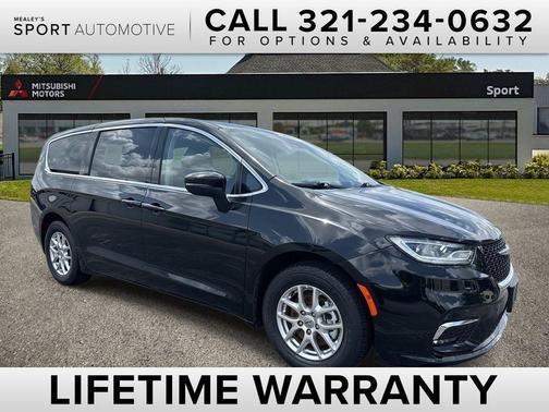 2023 Chrysler Pacifica Touring-L