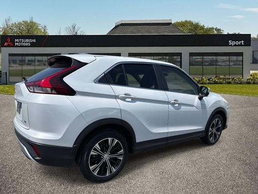 2022 Mitsubishi Eclipse Cross SE