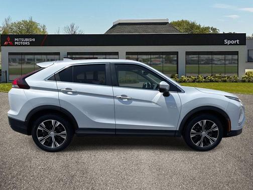 2022 Mitsubishi Eclipse Cross SE