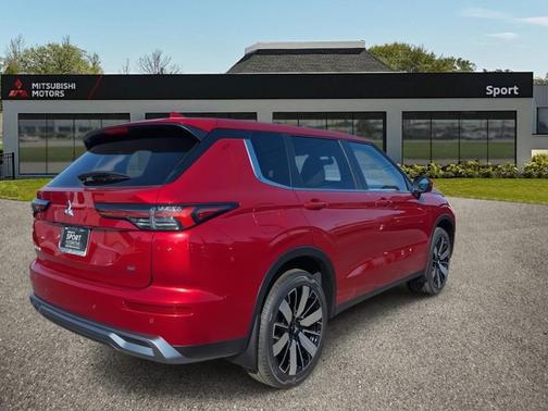 2025 Mitsubishi Outlander SE