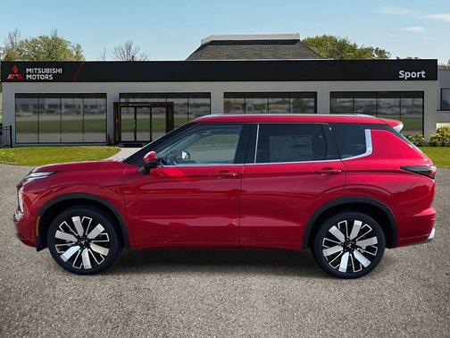 2025 Mitsubishi Outlander SEL