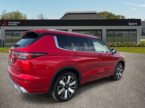 2025 Mitsubishi Outlander SEL