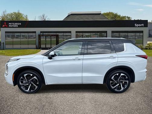 2024 Mitsubishi Outlander SEL