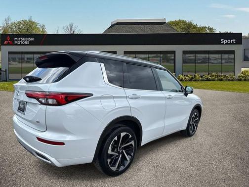 2024 Mitsubishi Outlander SEL