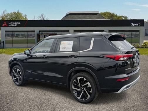 2024 Mitsubishi Outlander SEL
