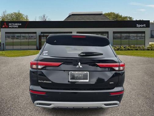 2024 Mitsubishi Outlander SEL