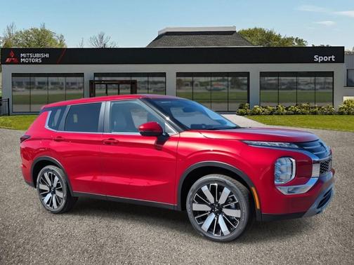 2025 Mitsubishi Outlander SE