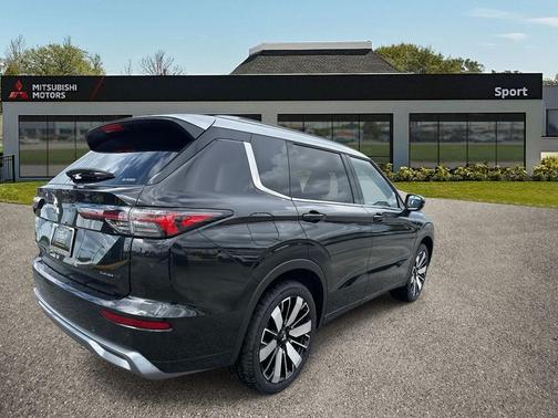 2025 Mitsubishi Outlander