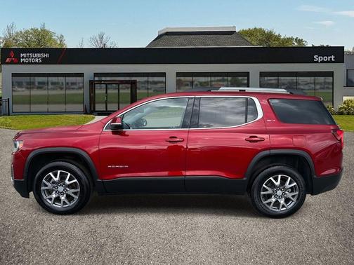 2023 GMC Acadia SLT